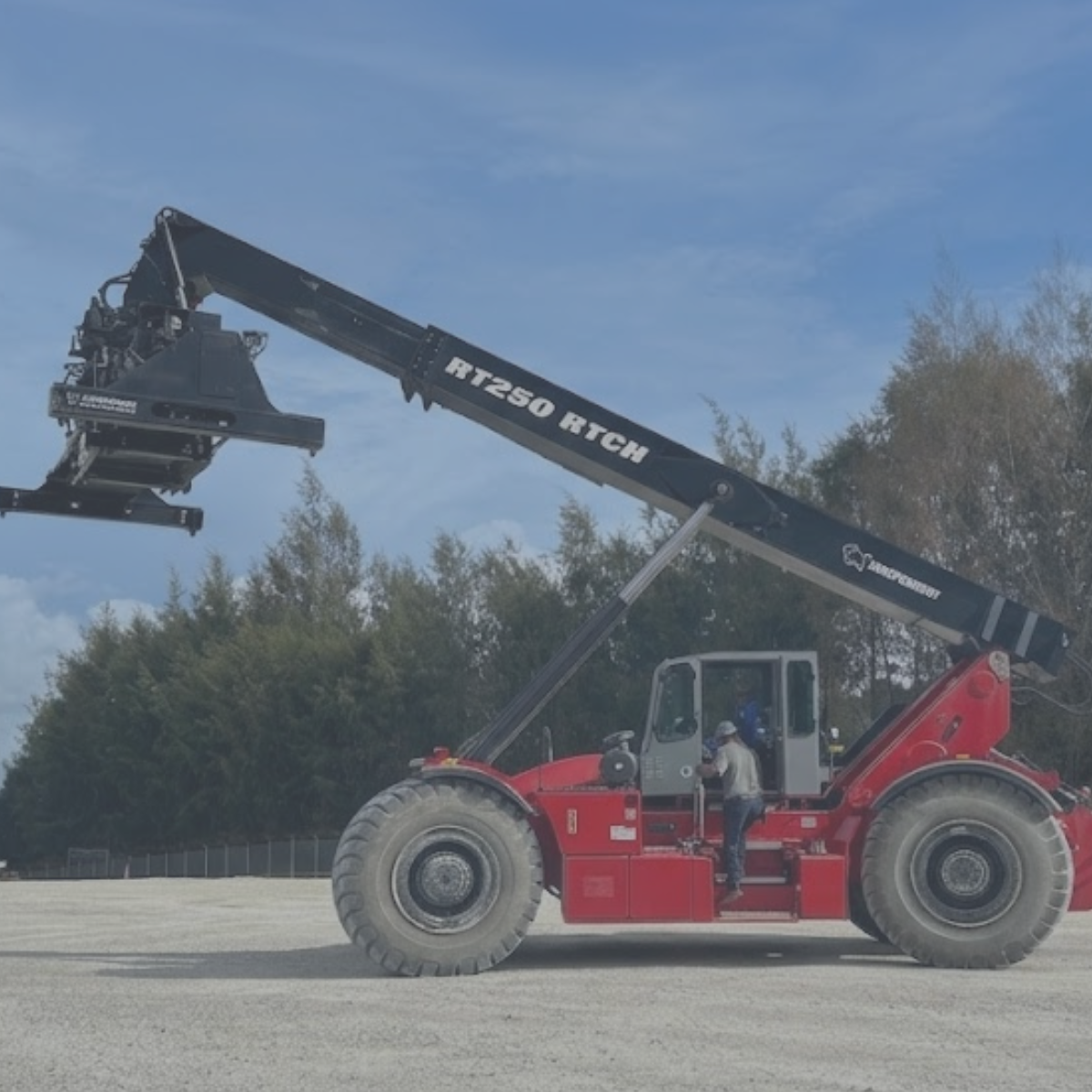 container handling in rough terrain